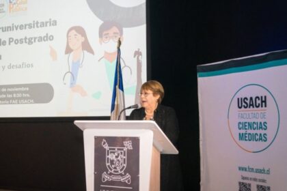 Michelle Bachelet lidera Jornada de Salud Pública en Universidad de Santiago