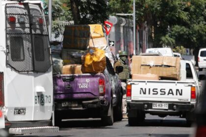 Allanamiento en Santiago: Descubren bodega de ropa falsificada en operativo policial