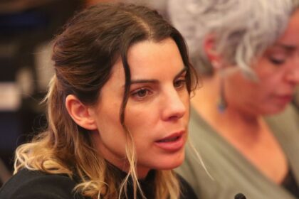 Prolongada ausencia de Maite Orsini en el Congreso despierta controversia