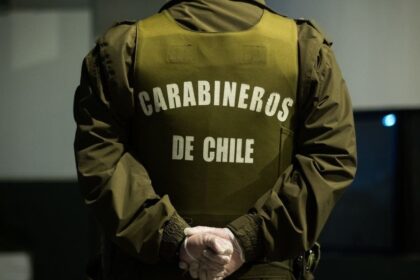 Excarabineros acusados de carrera clandestina quedan con arraigo nacional