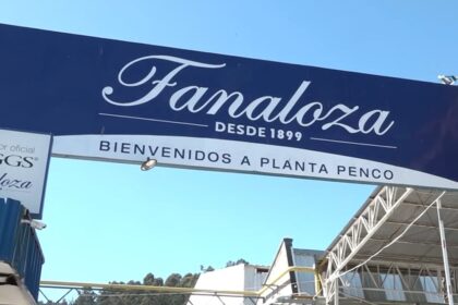 Extrabajadores de Fanaloza certificados en faenas portuarias en Penco