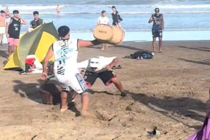 Pelea entre vendedores en playa de Villa Gesell causa conmoción