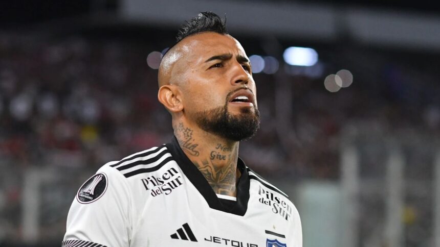 Arturo Vidal celebra nuevos refuerzos y proyecta éxito para Colo Colo