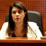 Colegio de Abogados investiga a ministra suspendida por relación con abogado