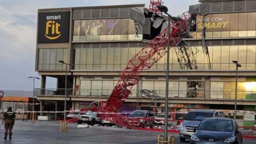 Impactante Tragedia en Arica: Grúa Cae sobre Gimnasio y Deja Víctimas