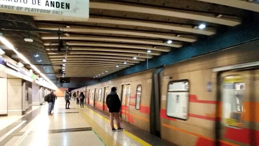 Balacera en Metro de Santiago: Investigación por Menor Herido en Barrancas