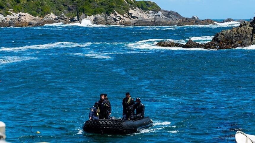 Militares en naufragio de Los Lagos: labor heroica en emergencia