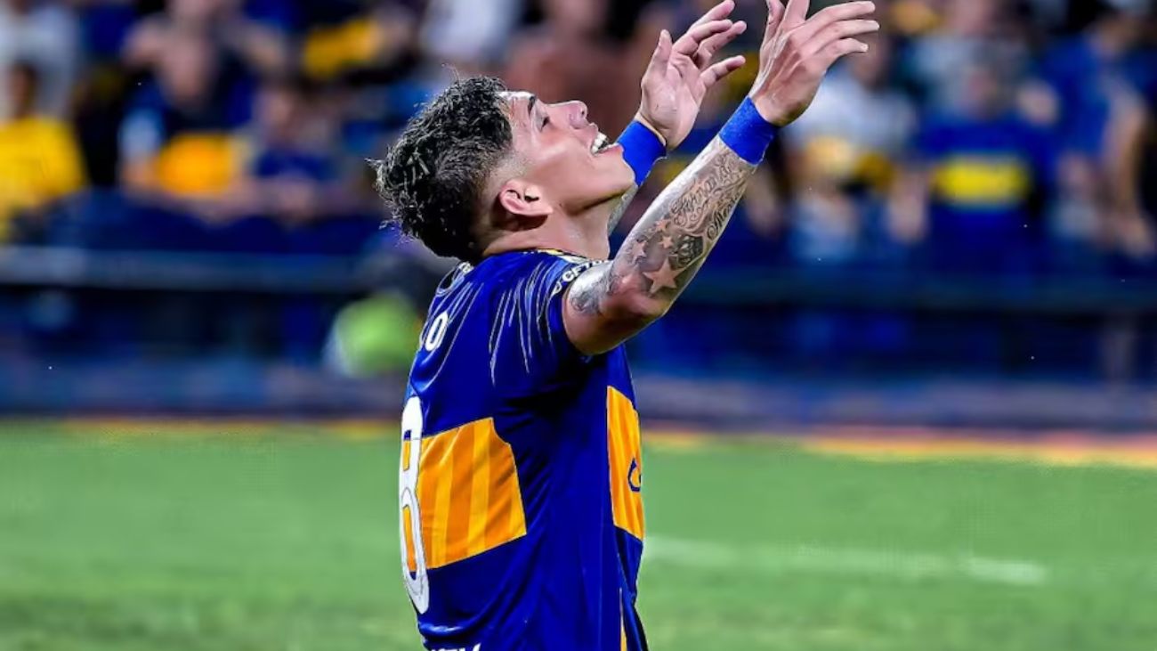 Carlos Palacios se ausenta de Boca Juniors por problemas de salud
