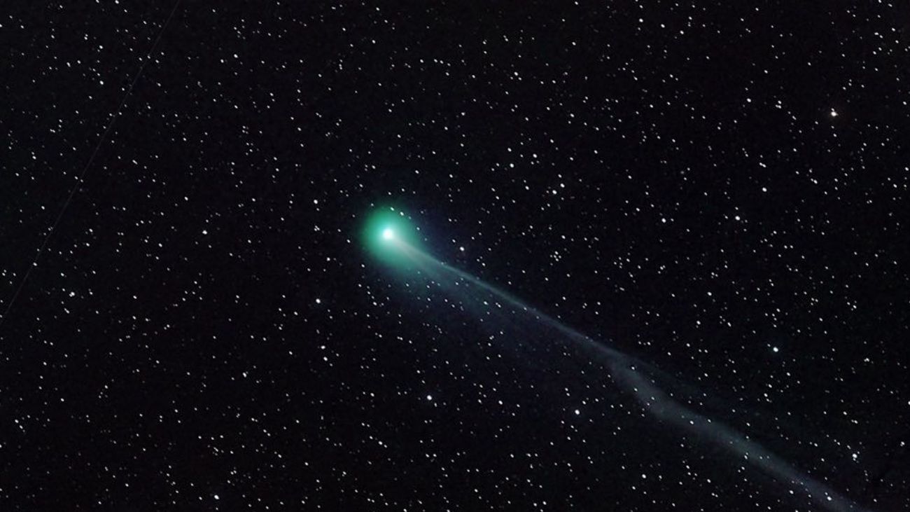 El cometa SWAN25F: un espectáculo luminoso en los cielos chilenos