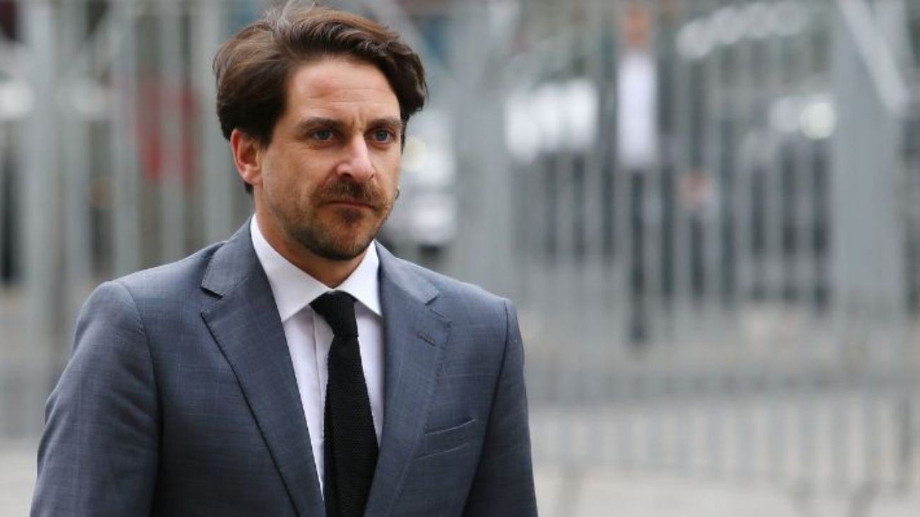 Gonzalo Winter defiende el uso de la corbata presidencial