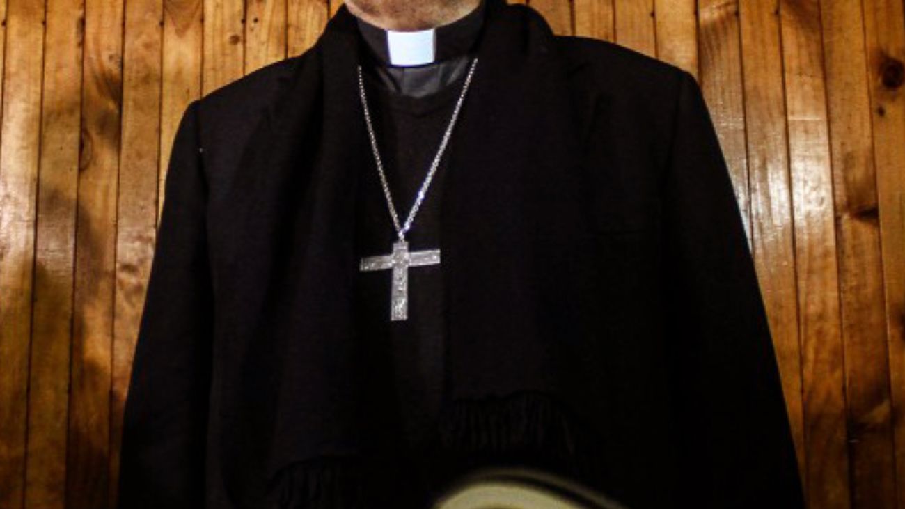 Presbítero José Olguín condenado por delitos sexuales: vida sacerdotal prohibida