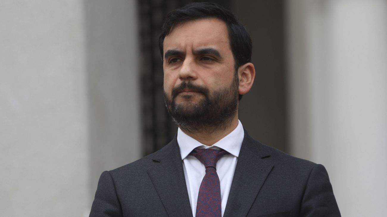 Ministro Justicia responde acusaciones «espionaje político» filtración llamada Presidente exesposa