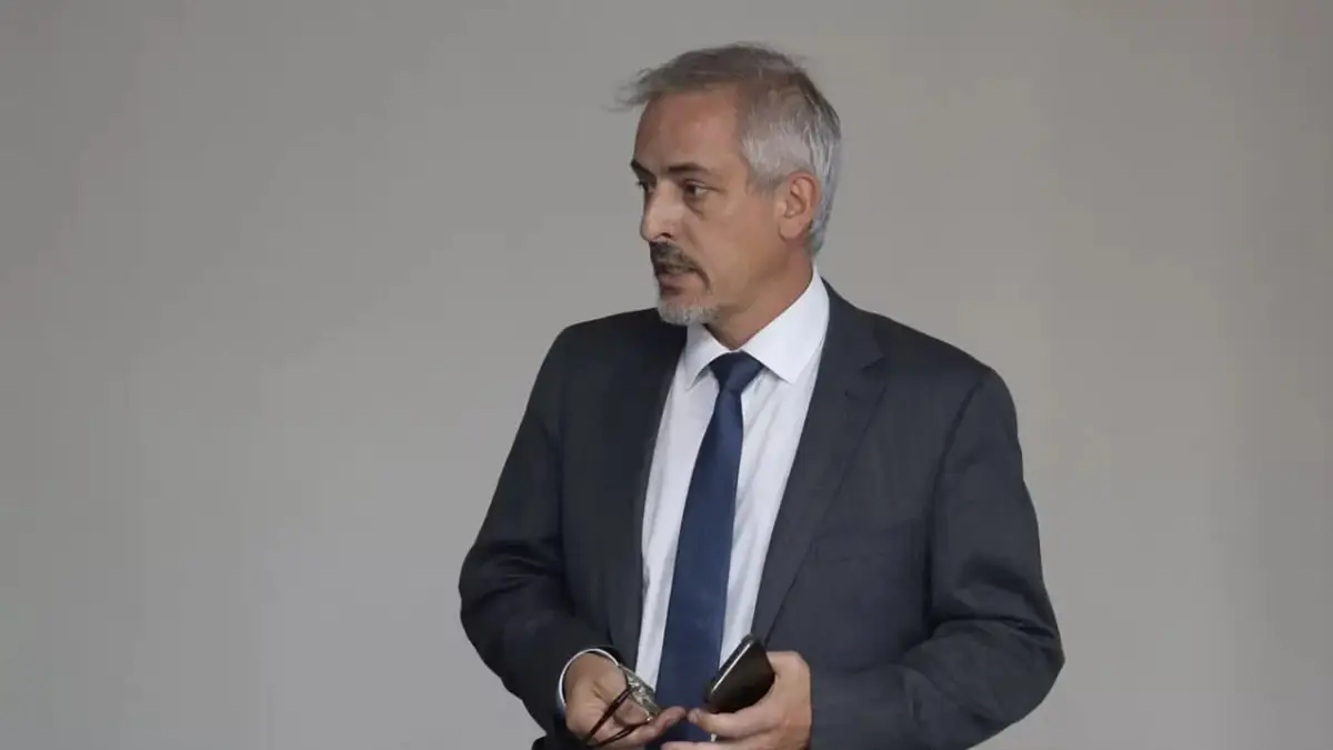 Exdirector de Migraciones alerta sobre vuelos irregulares con niños haitianos