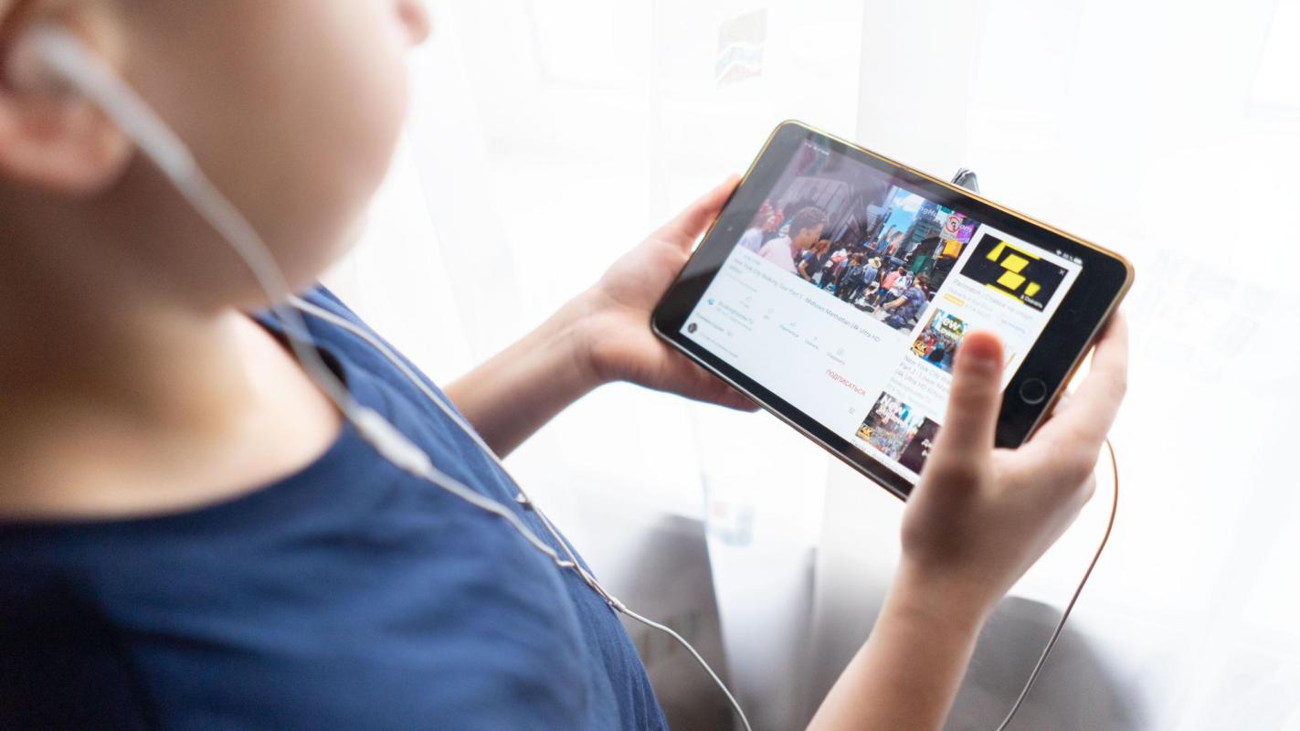 Gobierno de Nueva Zelanda propone ley sobre redes sociales