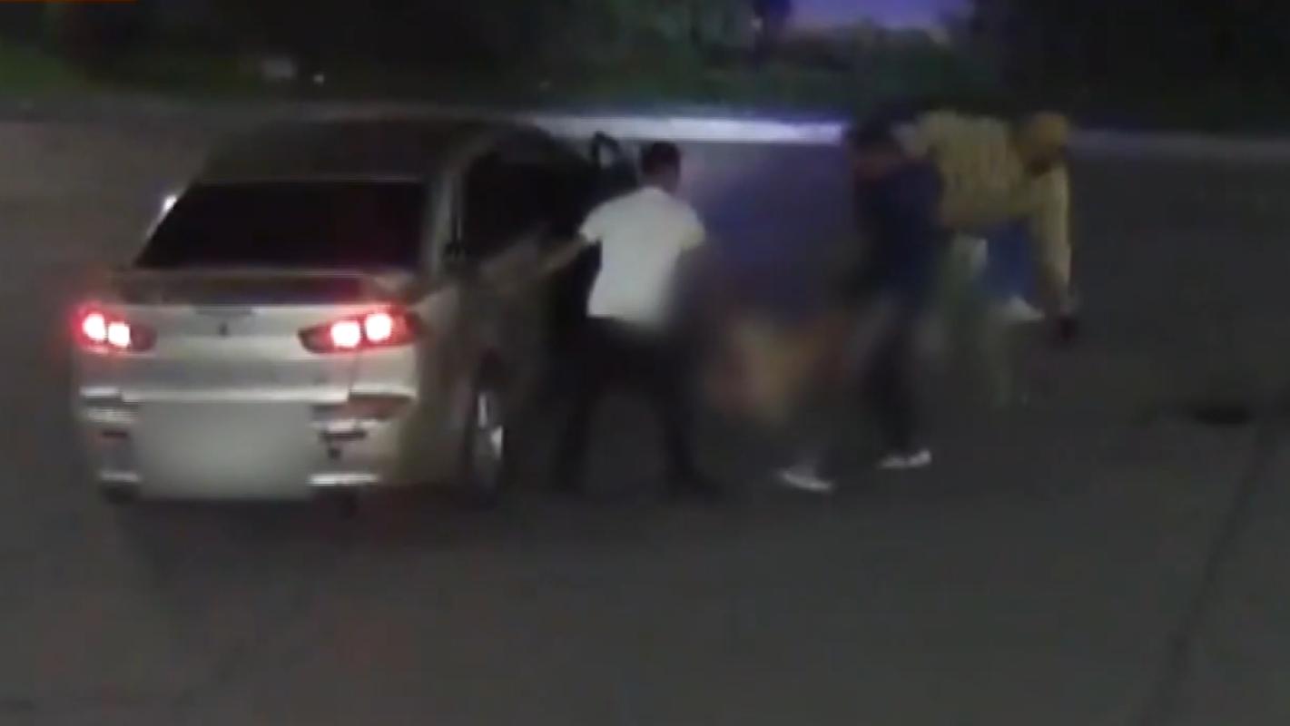 Detención de amigos de profesor acusado de homicidio