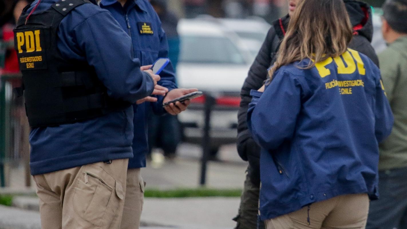 Detención de madre y padrastro por violación de niña
