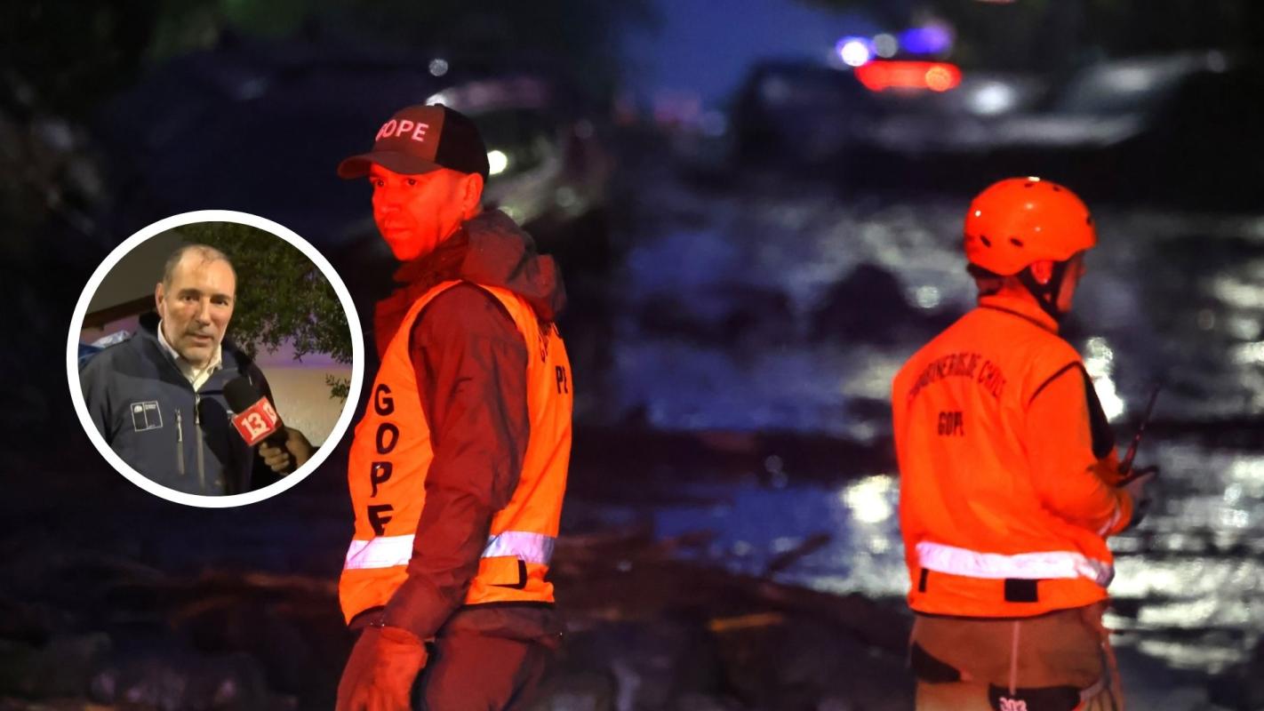 Biministro De Grange en la zona afectada por el aluvión en Las Condes.