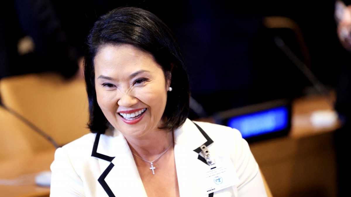 Keiko Fujimori en anuncio de nuevas reglas escolares