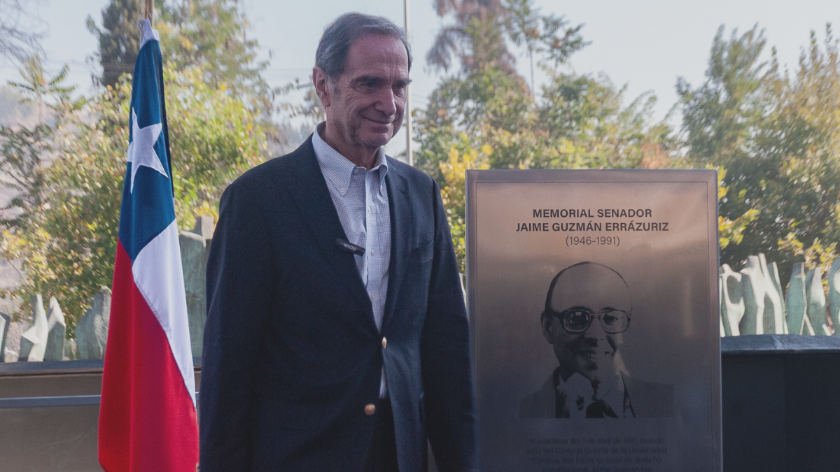 Luis Cordero criticando interpretación de Fernando Rabat