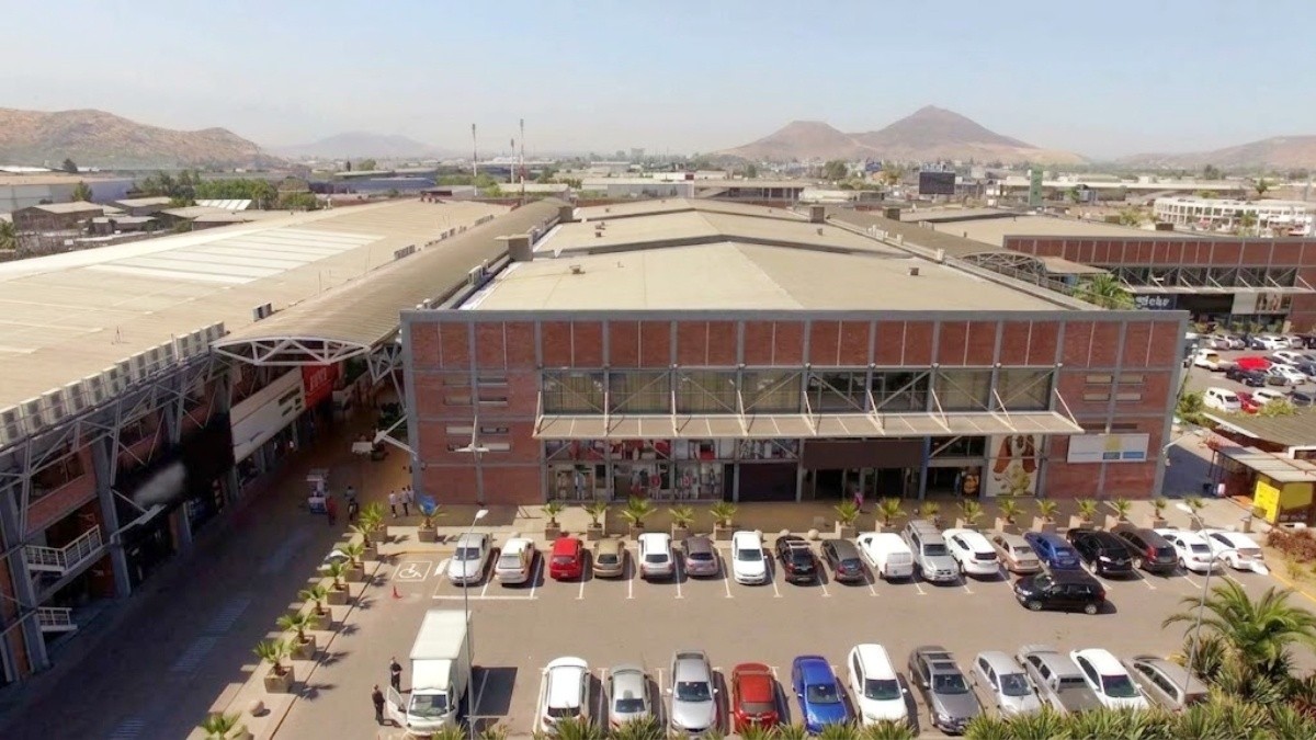 Expansión de outlets en Chile