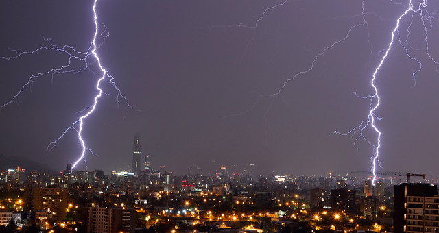 Consejos de seguridad durante tormentas eléctricas